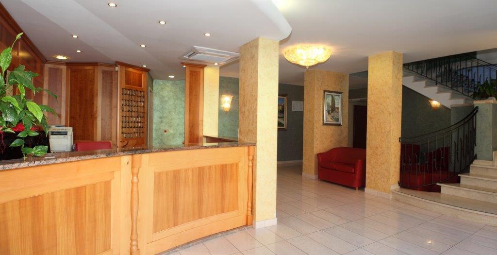 Hotel Vienna Caorle Exterior foto
