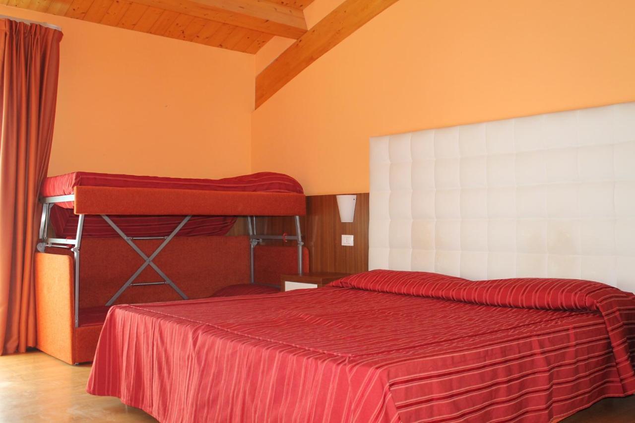 Hotel Vienna Caorle Exterior foto