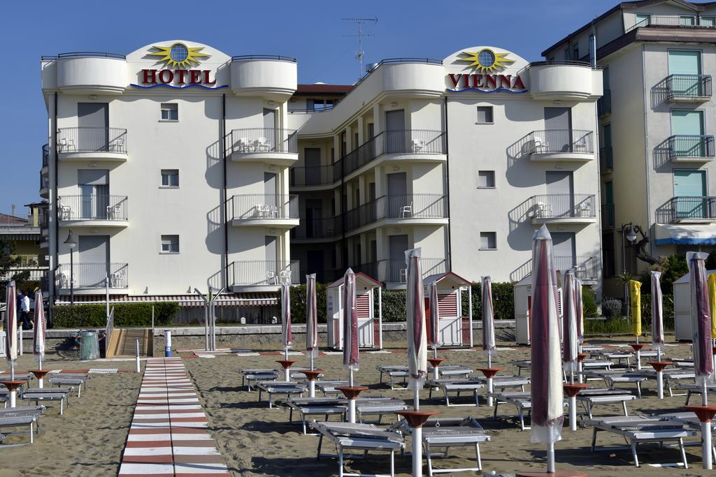 Hotel Vienna Caorle Exterior foto